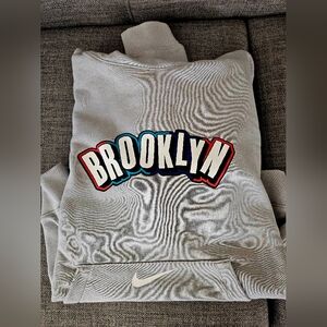 Nike Brooklyn Graphic Hoodie Women's Small